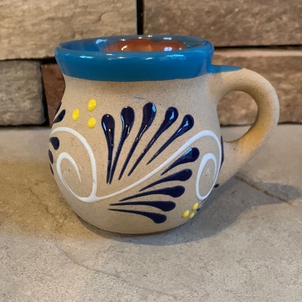 POTTERY coffee mug